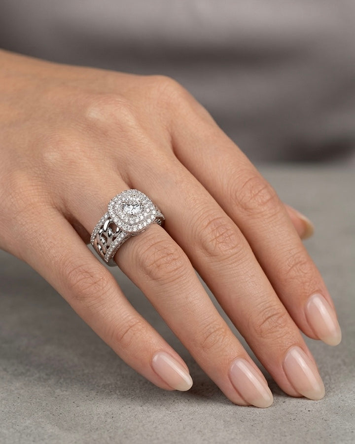 DIAMOND RING | MOISSANITE