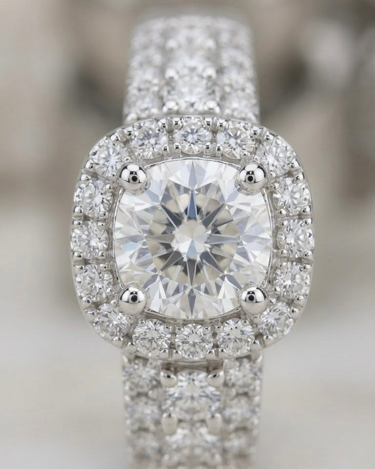 DIAMOND RING | MOISSANITE
