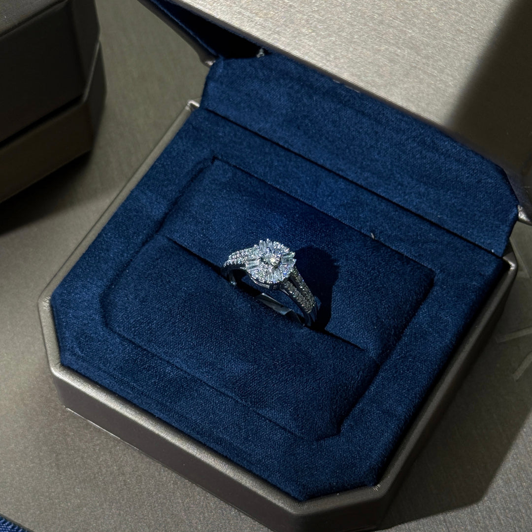 DIAMOND RING