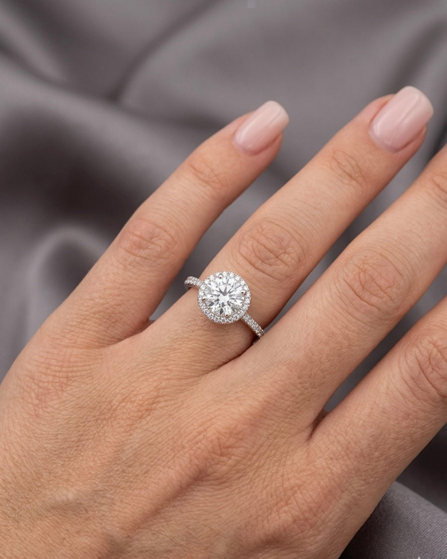 DIAMOND RING | MOISSANITE