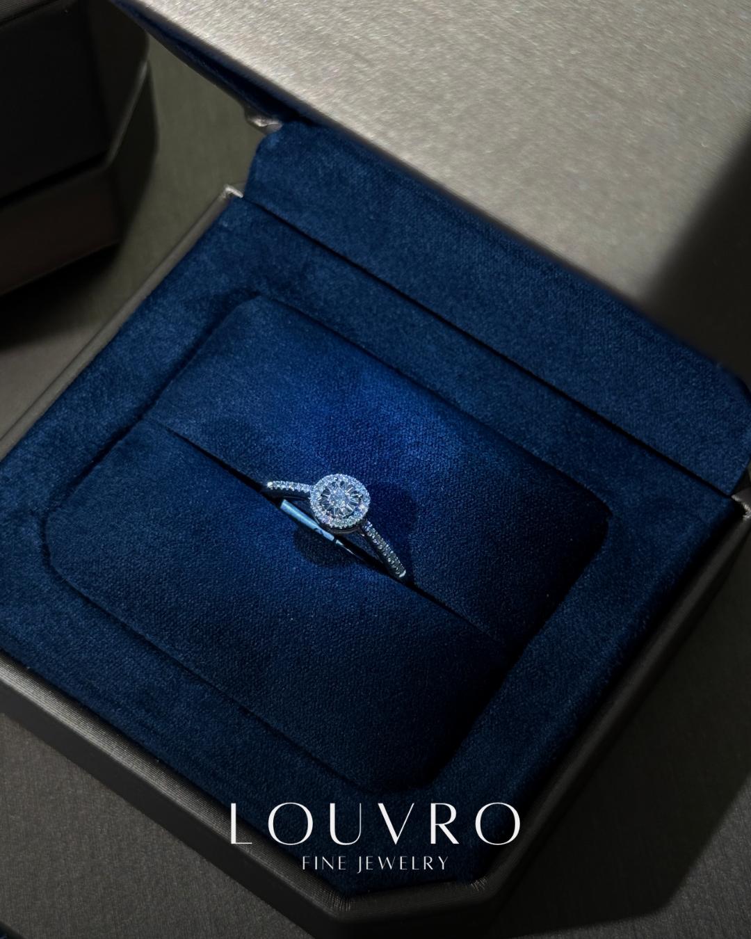 DIAMOND RING