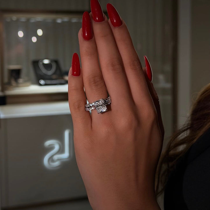 ETERNAL PROMISE RING | MOISSANITE DIAMOND