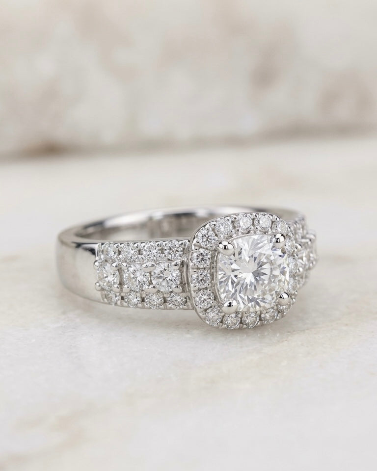 DIAMOND RING | MOISSANITE