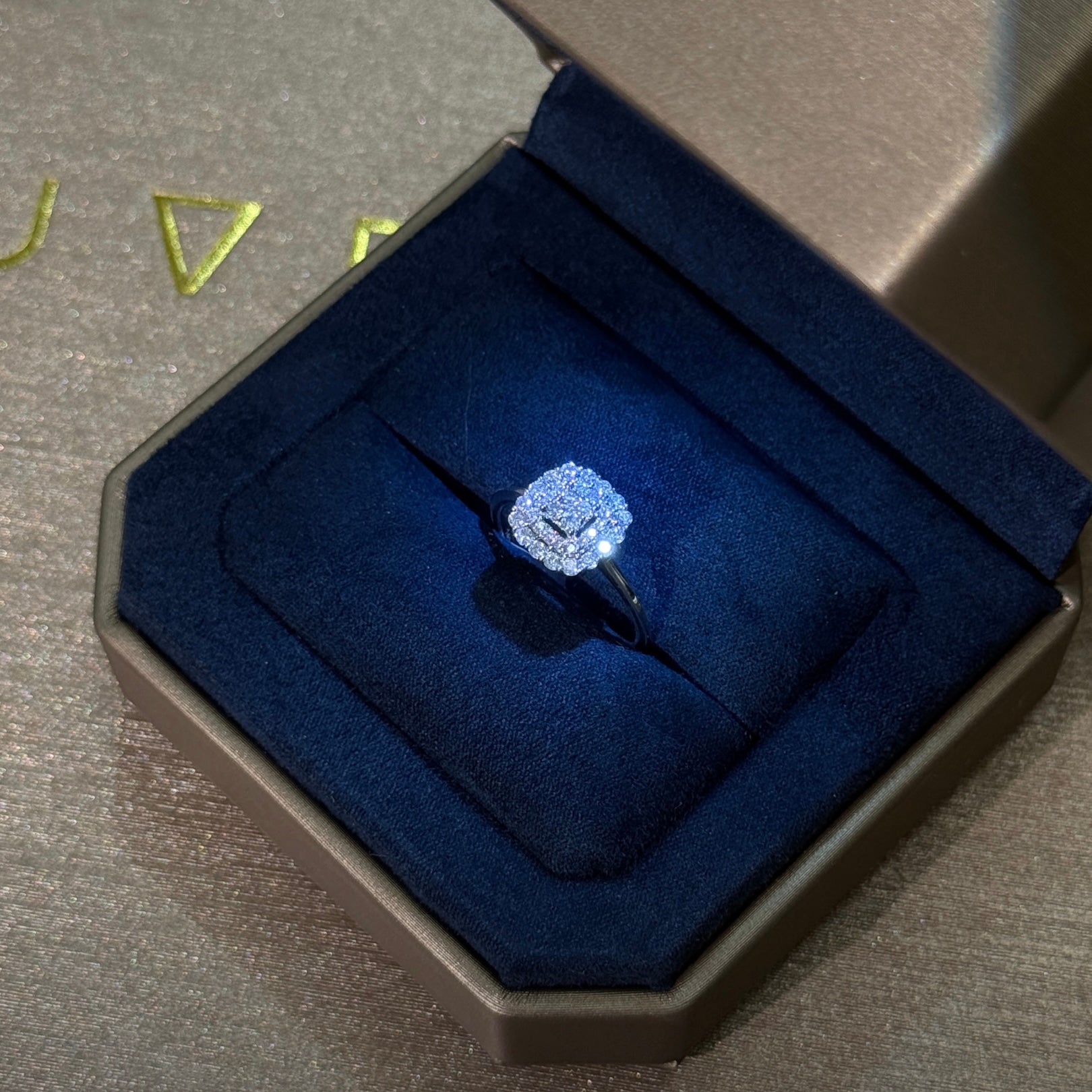 DIAMOND RING