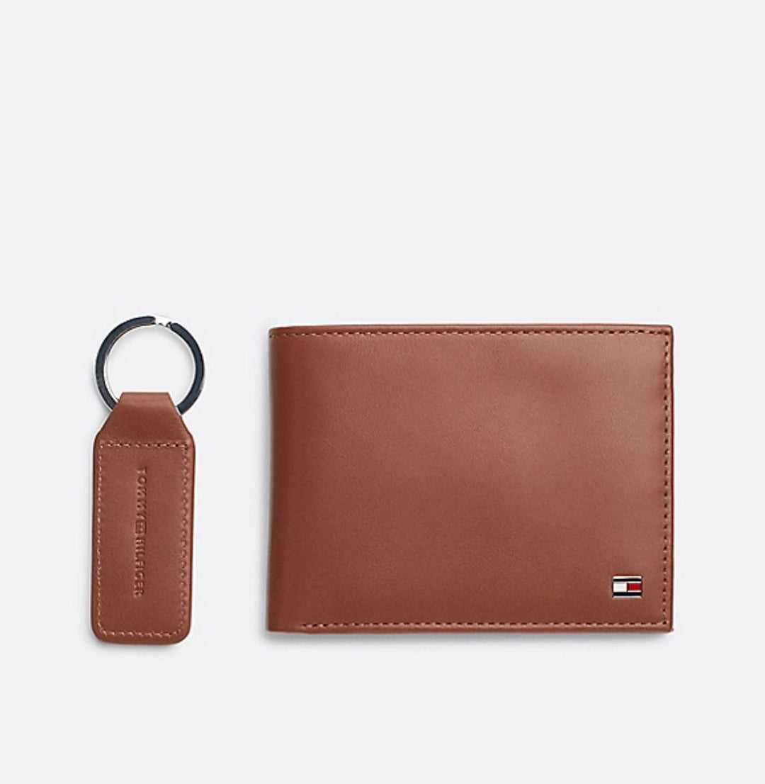 TOMMY HILFIGER WALLET