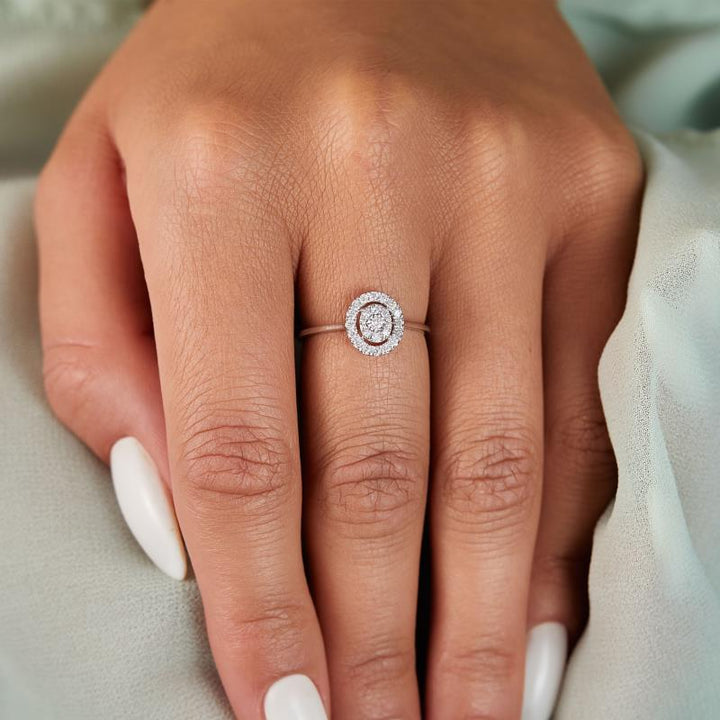 NATURAL DIAMOND RING