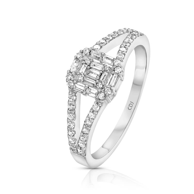 NATURAL DIAMOND RING