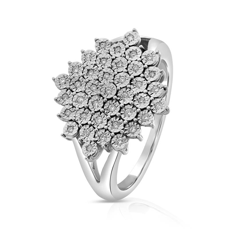 NATURAL DIAMOND RING