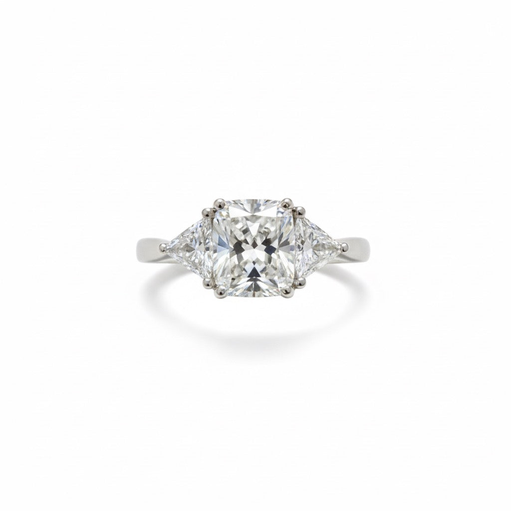 DIAMOND RING | MOISSANITE