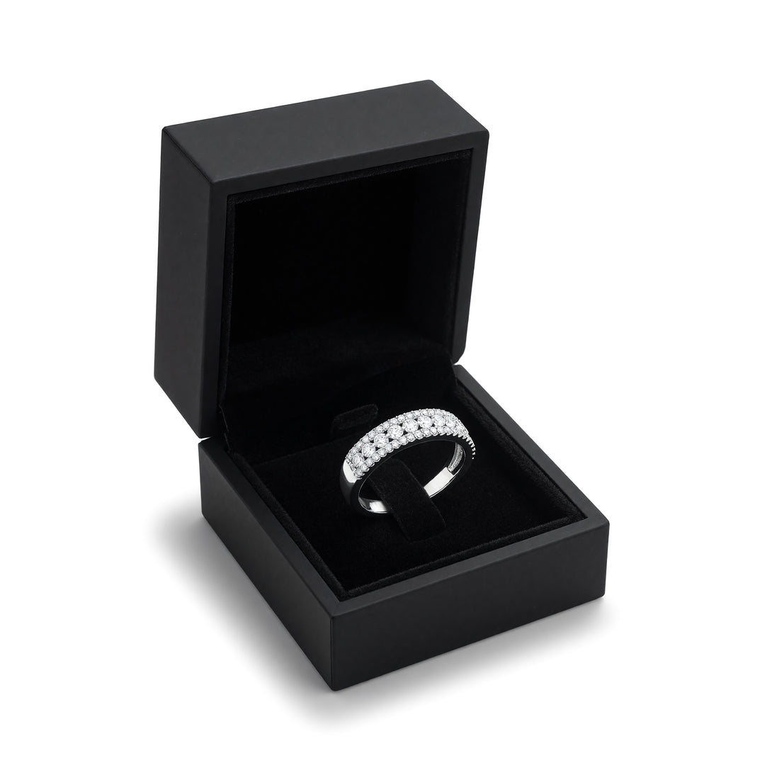 ETERNITY DIAMOND RING | MOISSANITE