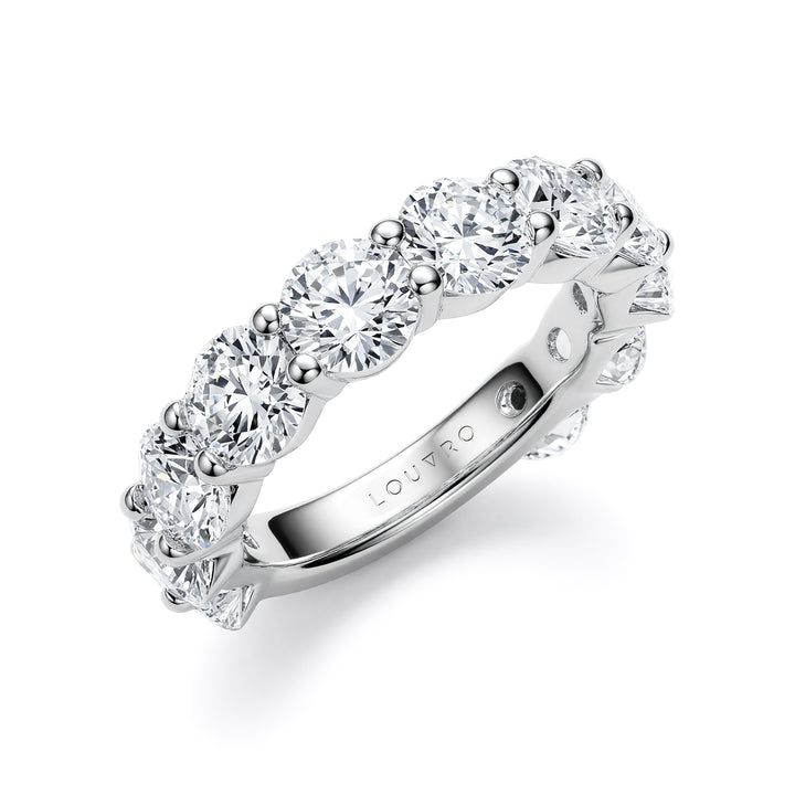 ETERNITY DIAMOND RING | MOISSANITE