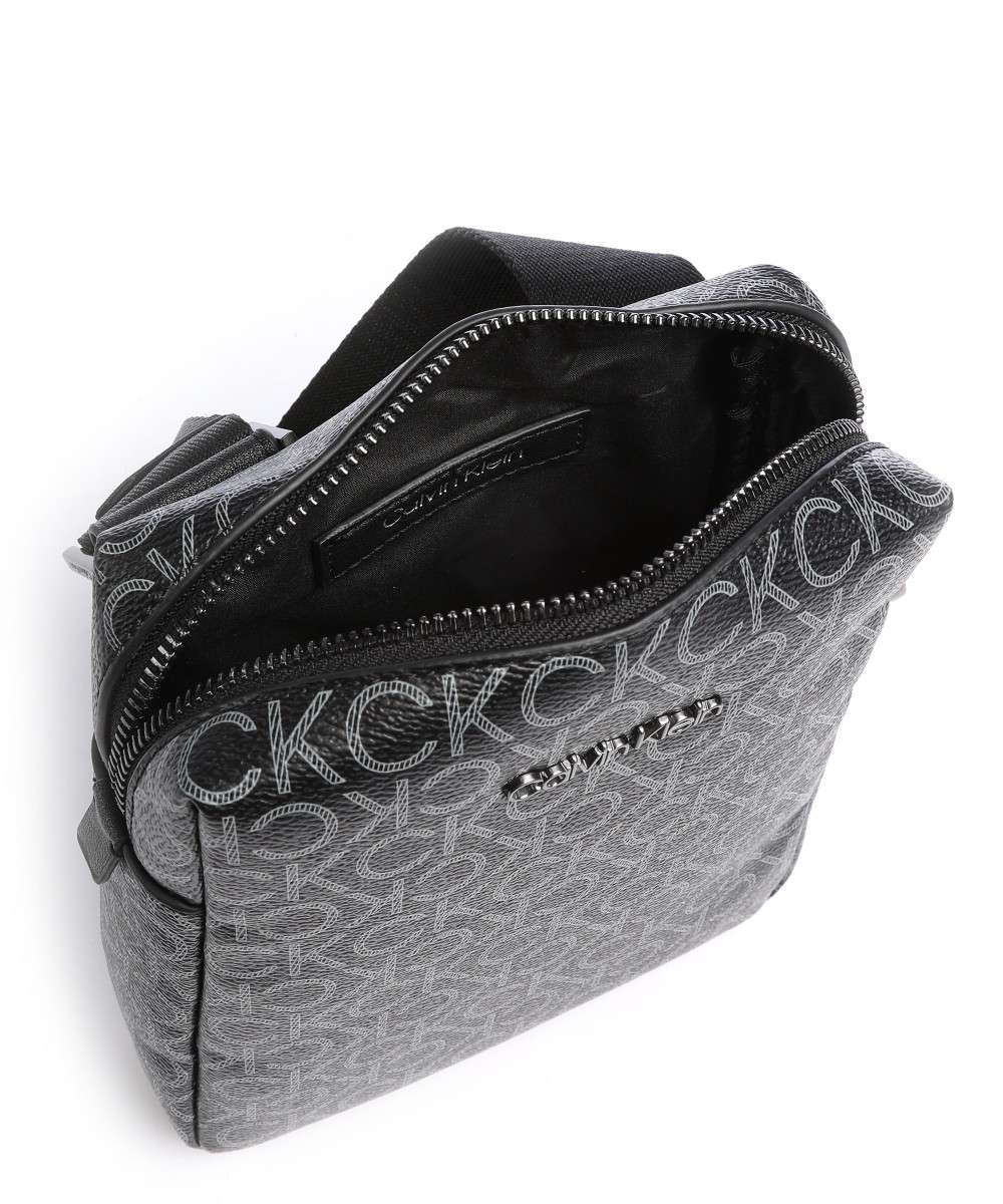 CALVIN KLEIN POUCH