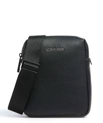 CALVIN KLEIN POUCH