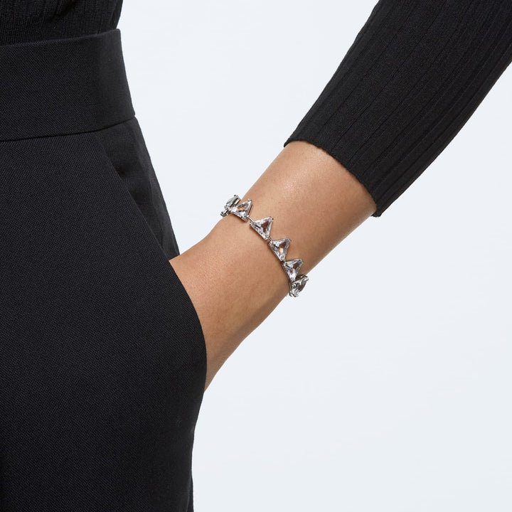 SWAROVSKI BRACELET(اختارو قطعتين لتحصلوا على وحدة هدية)