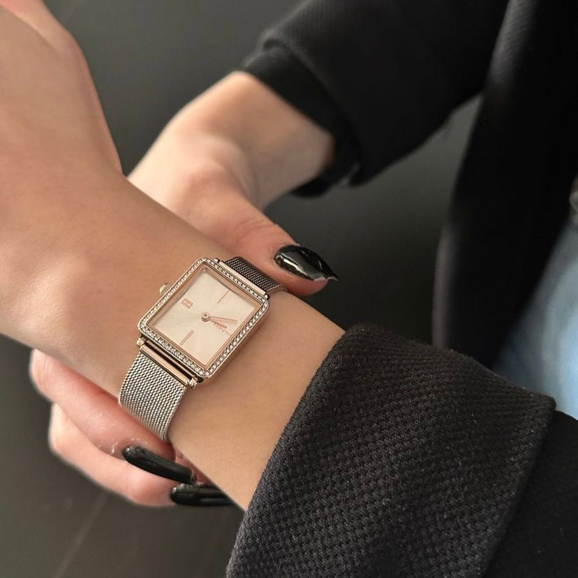 Gold Tommy Hilfiger Watch Boys TOMMY HILFIGER WATCH – LuxuryStore Luxury In Every